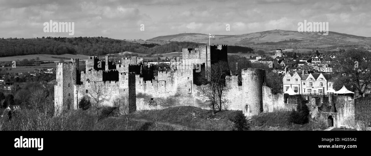 Bridge ludlow castle architecture hires stock photography and images
