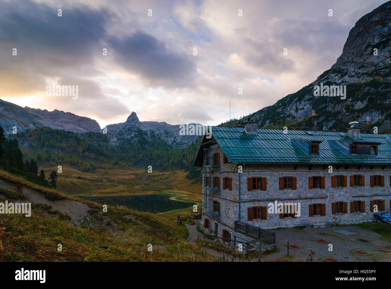 Nationalpark Berchtesgaden Lake Funtensee With Hut Karlingerhaus