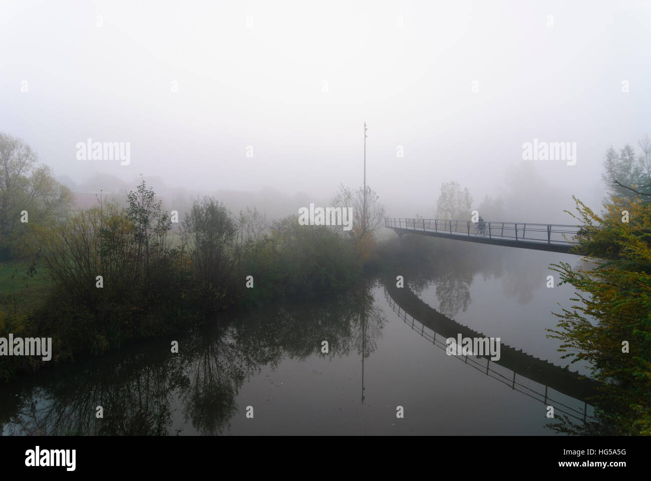 Gunzenhausen: Misty morning at river Altmühl, Mittelfranken, Middle Franconia, Bayern, Bavaria, Germany Stock Photo
