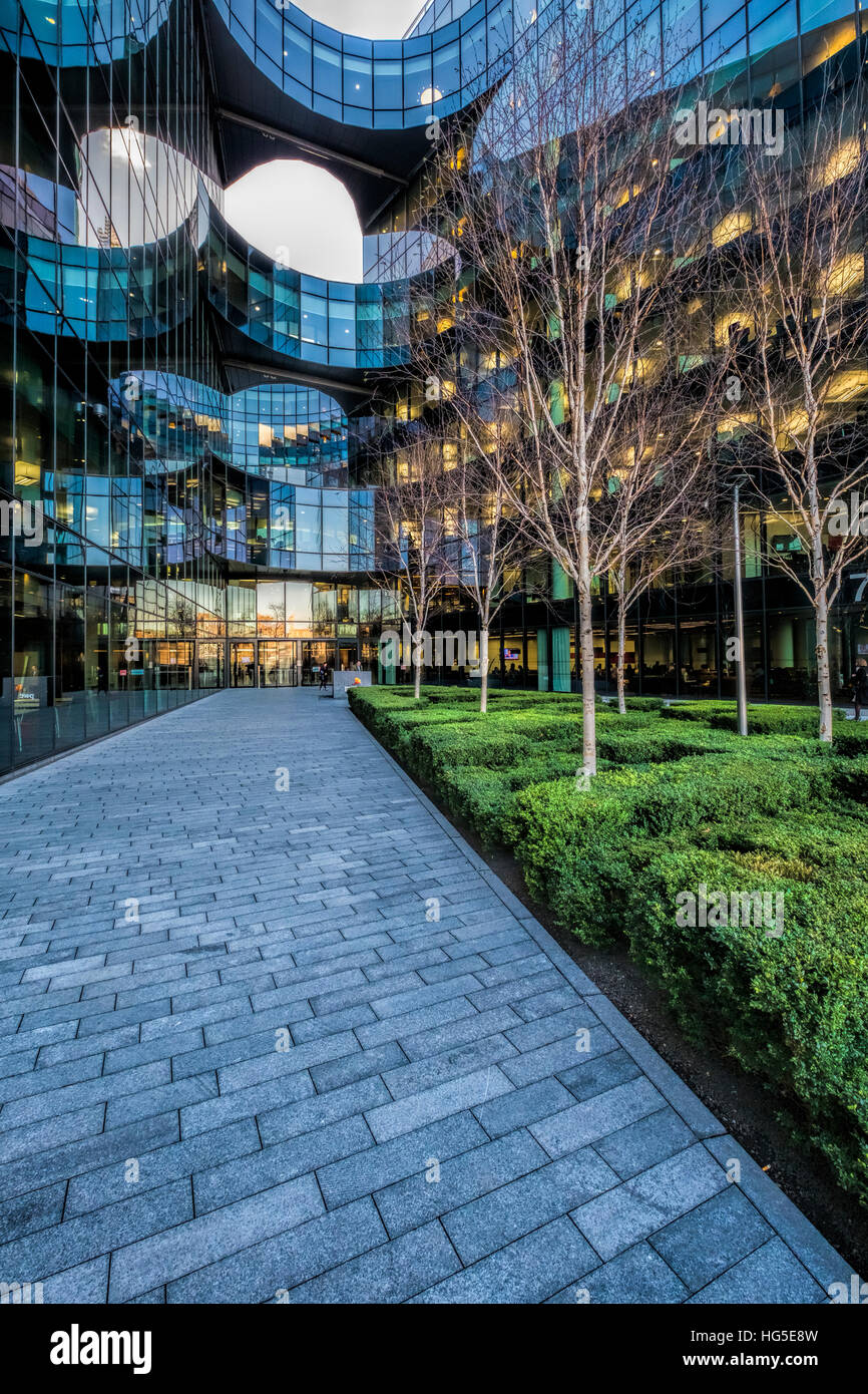 price-waterhouse-coopers-pwc-offices-7-more-london-southwark