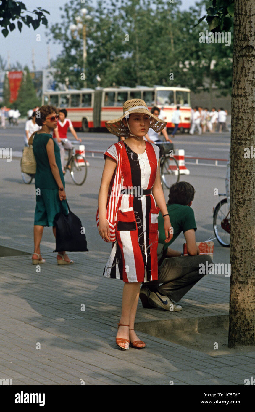 Chinese shoes shop 80s