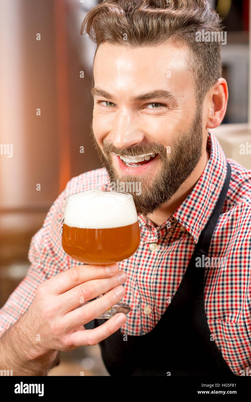 Occupation brewer hires stock photography and images Alamy
