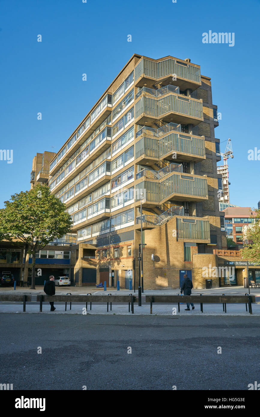 1970s housing hi-res stock photography and images - Alamy