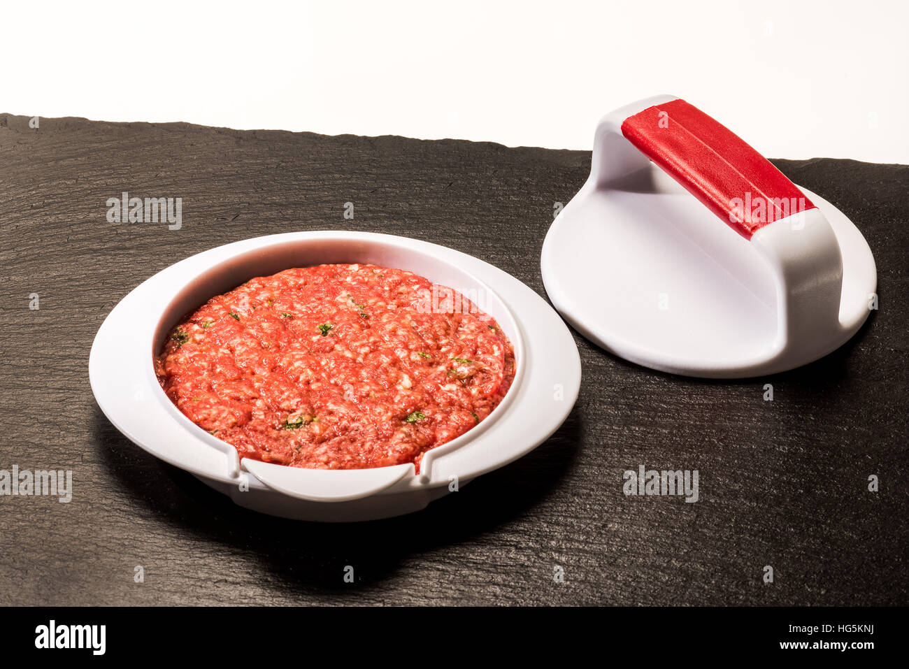 Make Perfect Hamburger Patties Patty Meat. Fastfood, raw beef