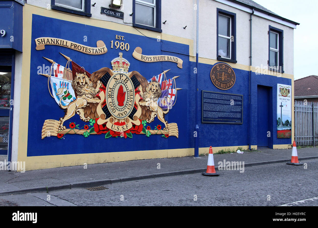 Boys Flute Band Mural on the Shankill Road in Belfast Stock Photo