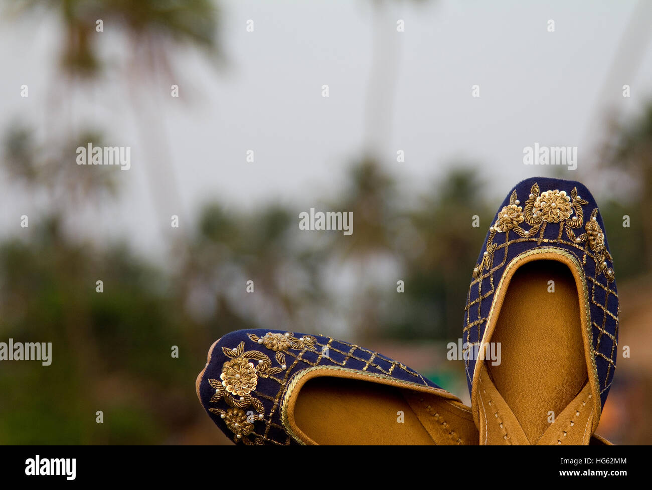 Ethnic shoes for girls Clearance