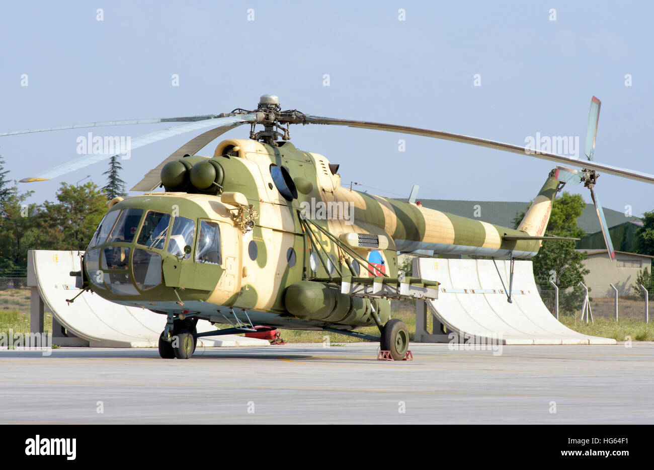 Helicopter mil mi 17 hi-res stock photography and images - Alamy