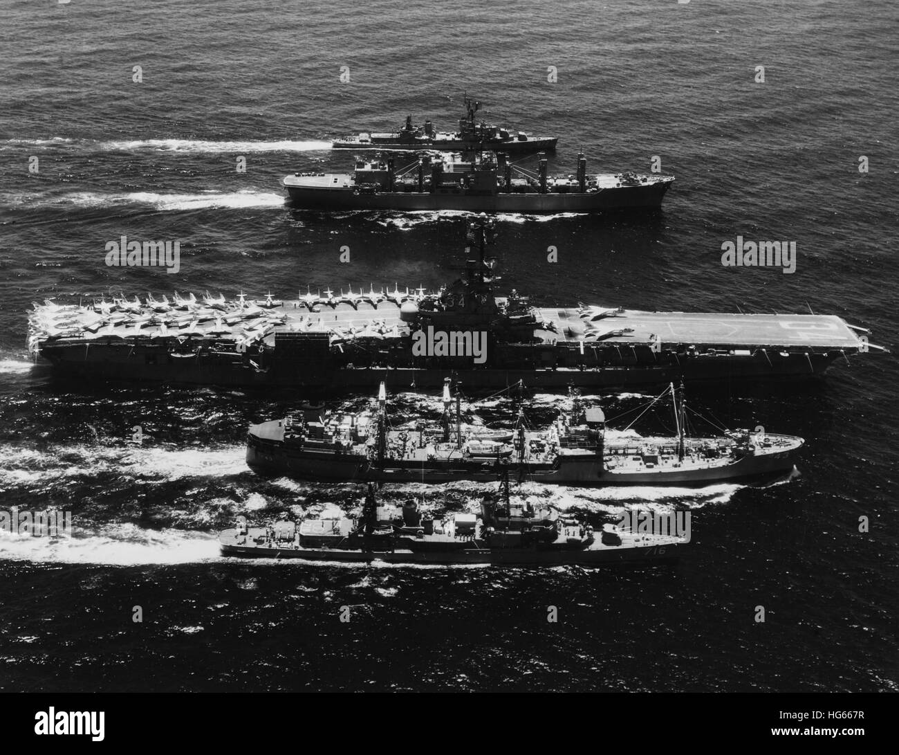 U.S. Navy Seventh Fleet ships replenishing in the South China Sea. Stock Photo