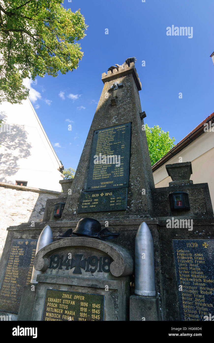 Mannersdorf an der Rabnitz: War memorial with shells in Rattersdorf, , Burgenland, Austria Stock Photo
