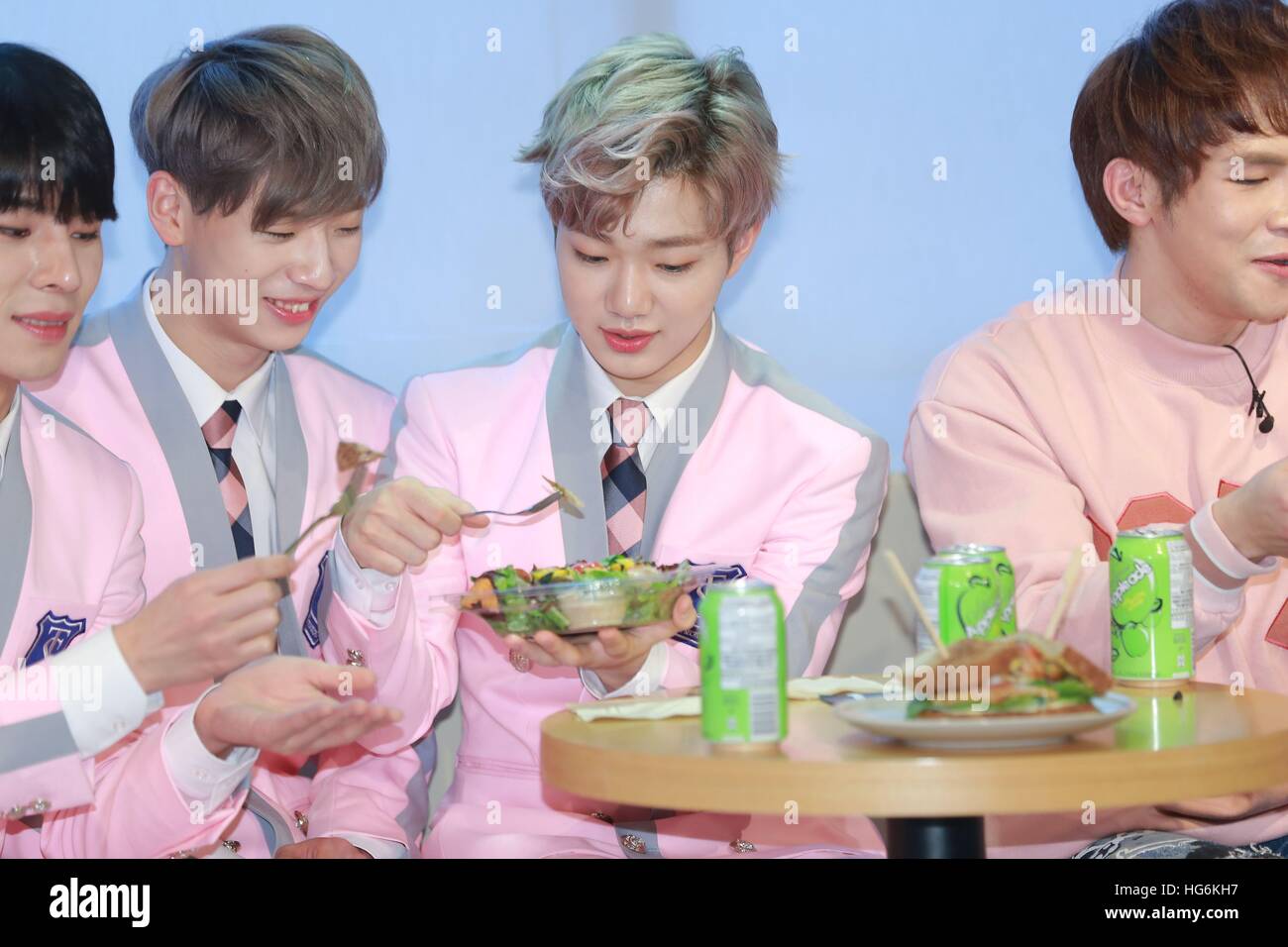 Seoul, Korea. 05th Jan, 2017. TopSecret and Snuper attend Taiwan TV show I Love Idol in Seoul, Korea on 05th January, 2017.(China and Korea Rights Out) © TopPhoto/Alamy Live News Stock Photo