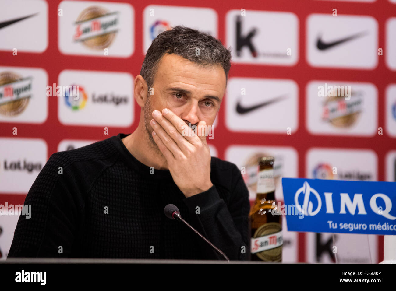 Bilbao, Spain. 5th January, 2017. Luis Enrique (Coach, FC Barcelona) during the press conference of football match of Round of 16 of Spanish King’s Cup between Athletic Club and FC Barcelona at San Mames Stadium on January 5, 2017 in Bilbao, Spain. ©David Gato/Alamy Live News Stock Photo