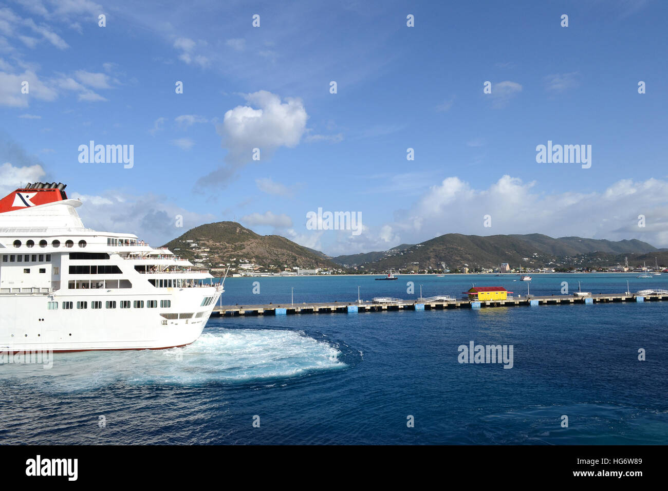 The luxury cruise ship MS Braemar leaving port at Saint Maarten. Stock Photo