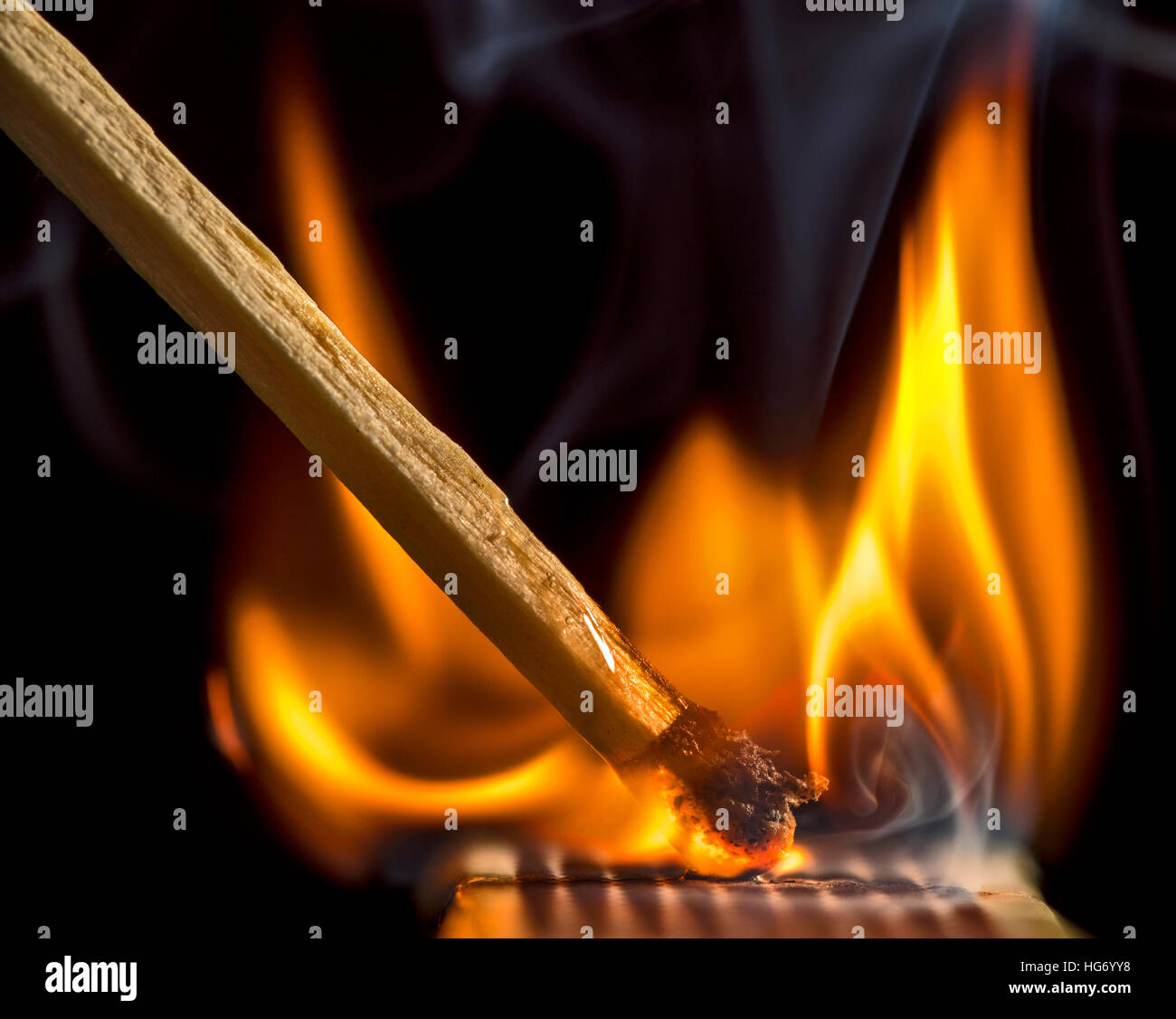 Lit match flame hires stock photography and images Alamy
