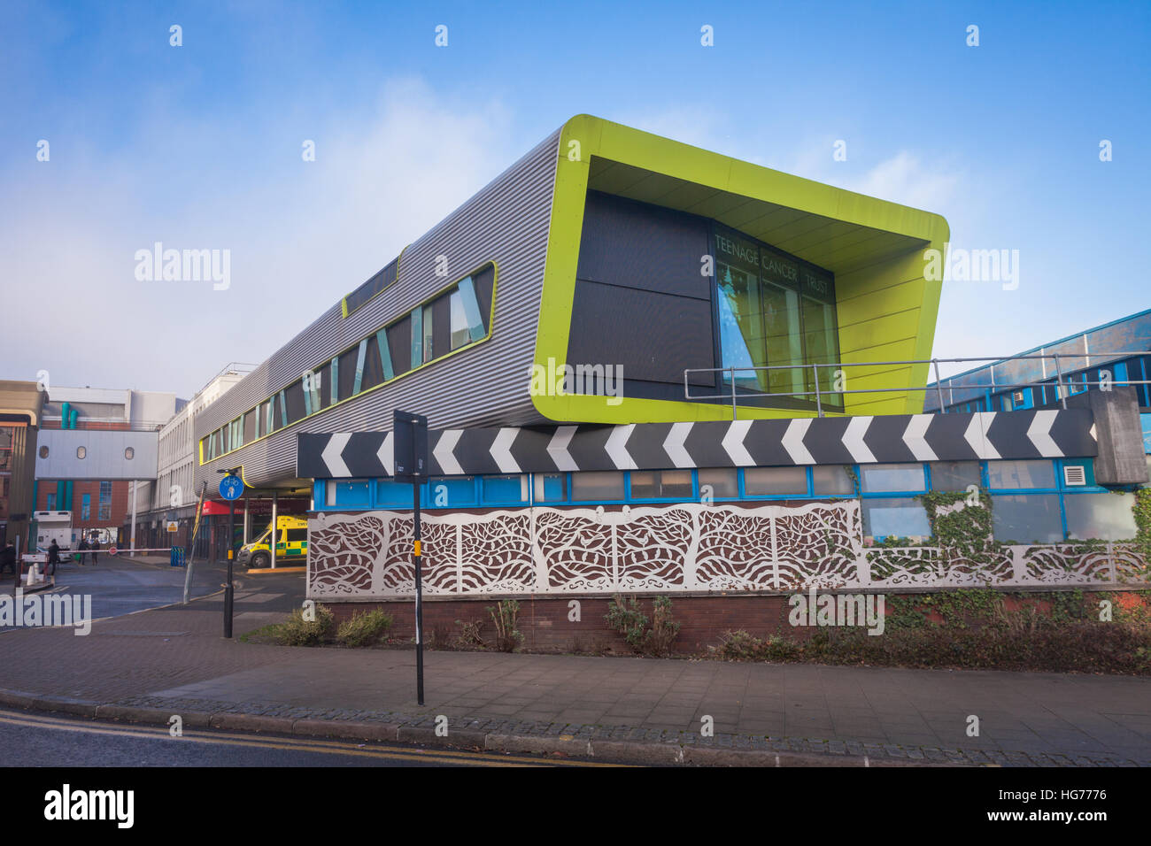 Children's hospital birmingham hi-res stock photography and images - Alamy