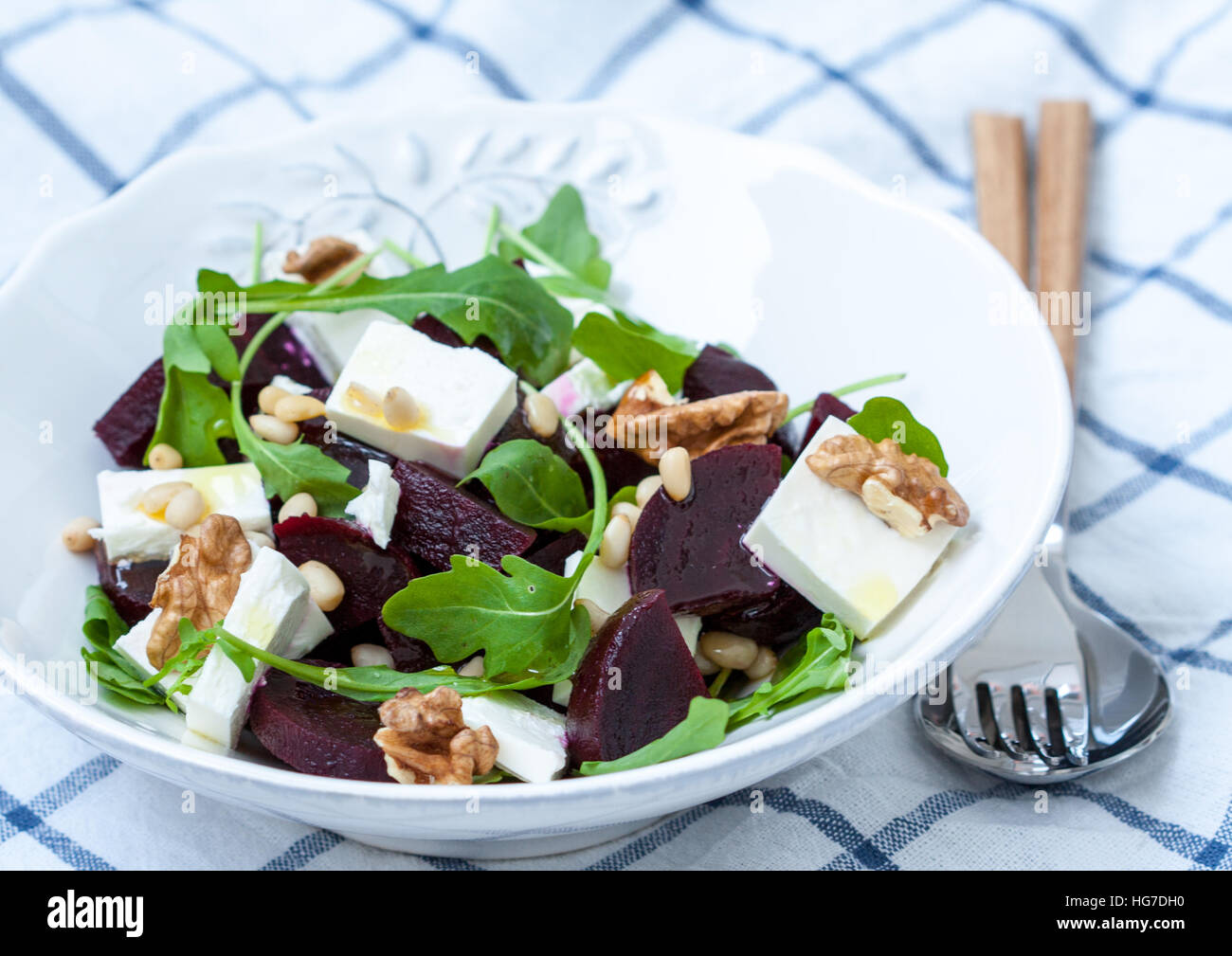 Salad with beets, goat cheese and arugula Stock Photo Alamy