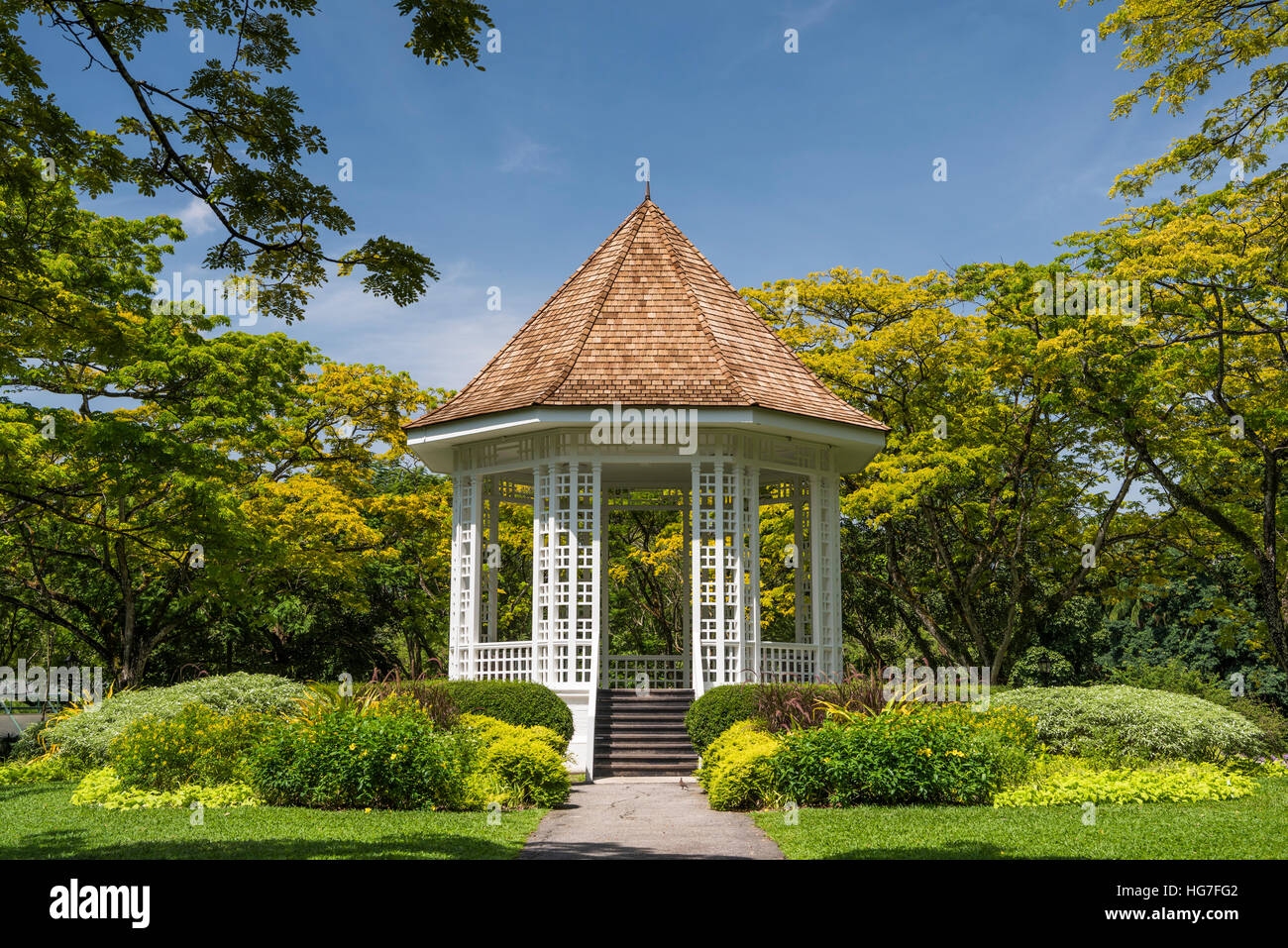 The Gazebo or Bandstand in Singapore Botanic Gardens Stock Photo Alamy
