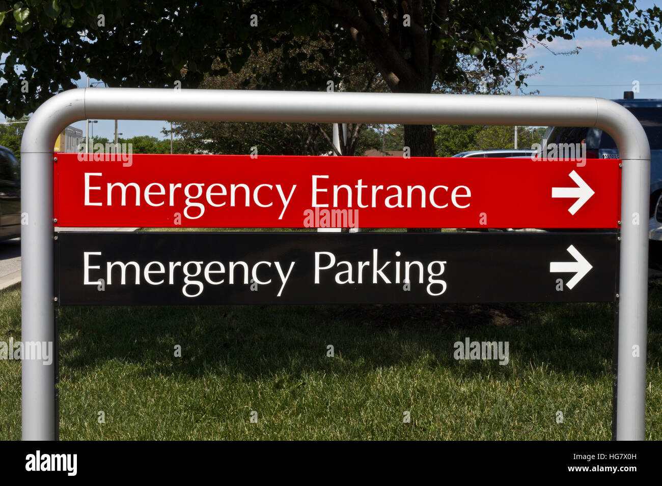 Emergency Entrance and Parking sign for a Local Hospital I Stock Photo