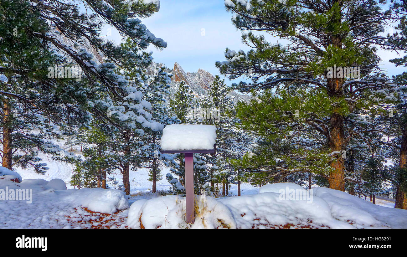 After overnight snowfall hi-res stock photography and images - Alamy