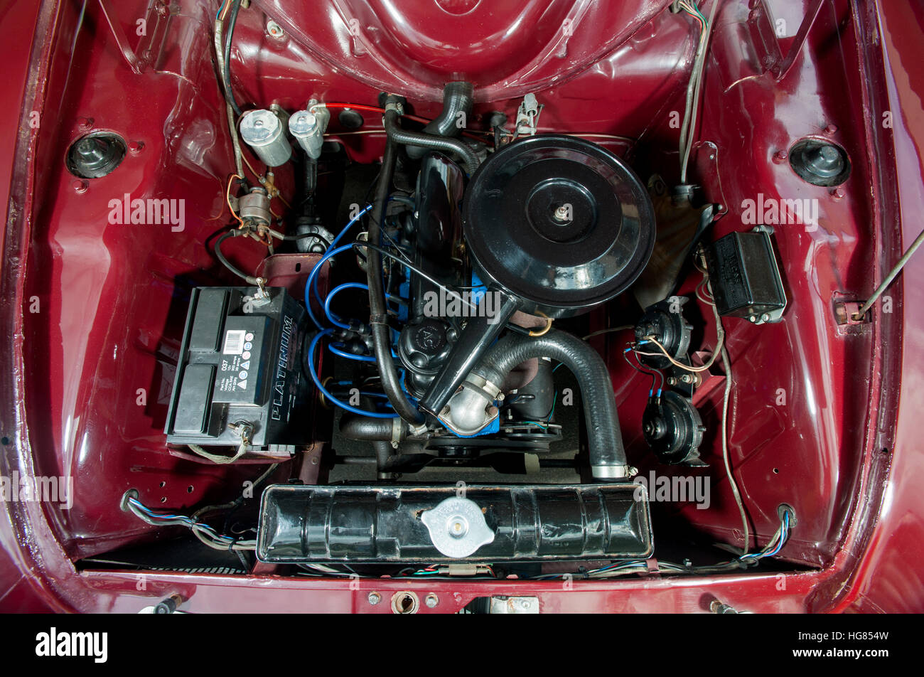 1965 Ford Cortina Estate classic car engine Stock Photo - Alamy