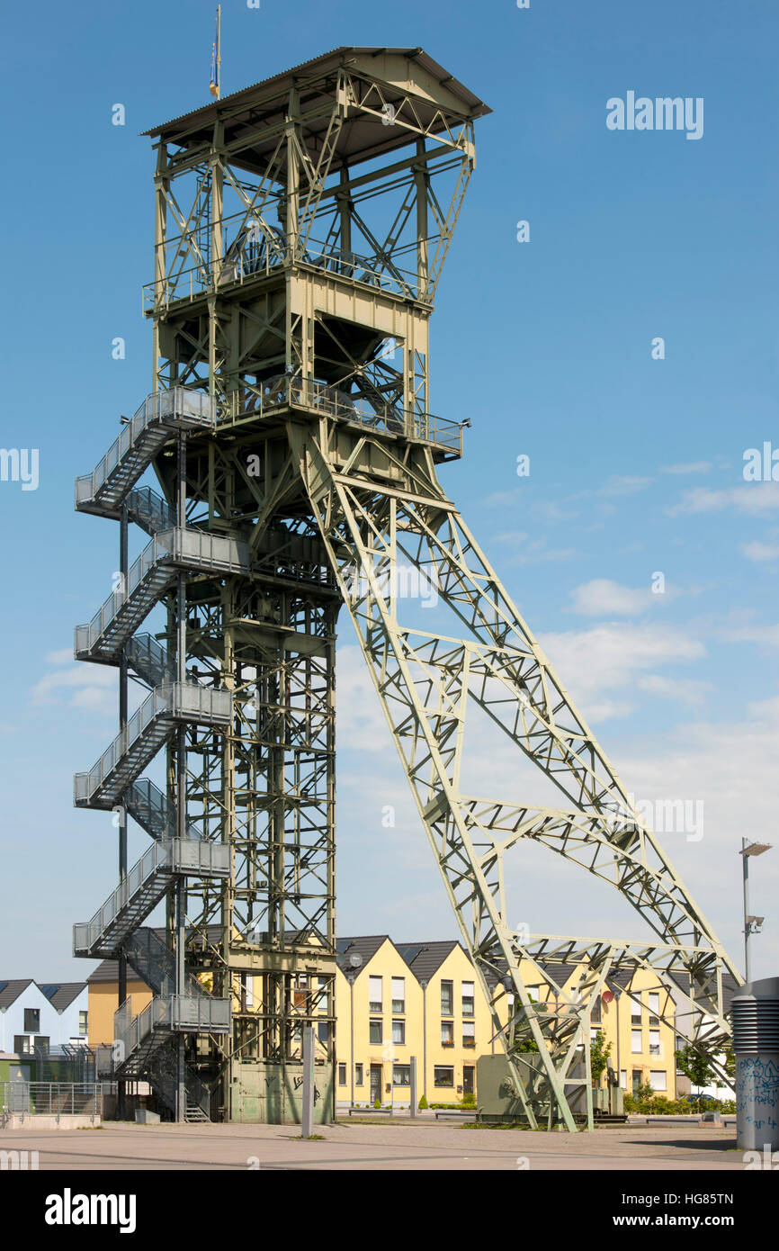 Deutschland, NRW, Städteregion Aachen, Alsdorf, Annapark, Alter Förderturm der ehemaligen Schachtanlage der Grube Anna, Schacht 1 Stock Photo