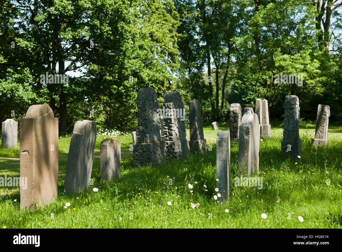 Deutschland, NRW, Städteregion Aachen, Eschweiler, Ortsteil Weisweiler, Jüdischer Friedhof Weisweiler. Dieser Friedhof ist die älteste jüdische Begräb Stock Photo