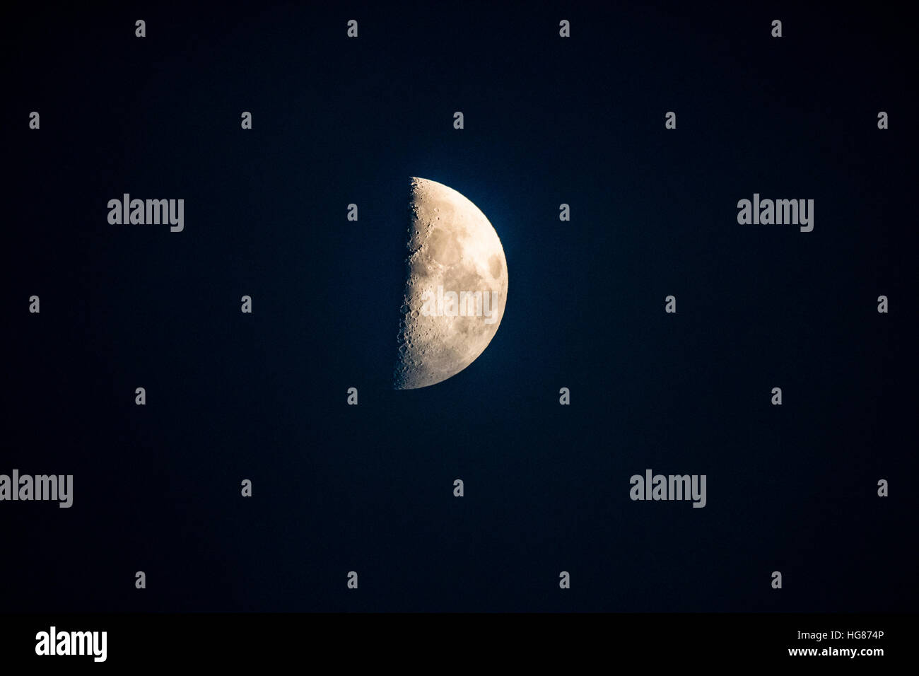 Half moon (BHZ Stock Photo Alamy