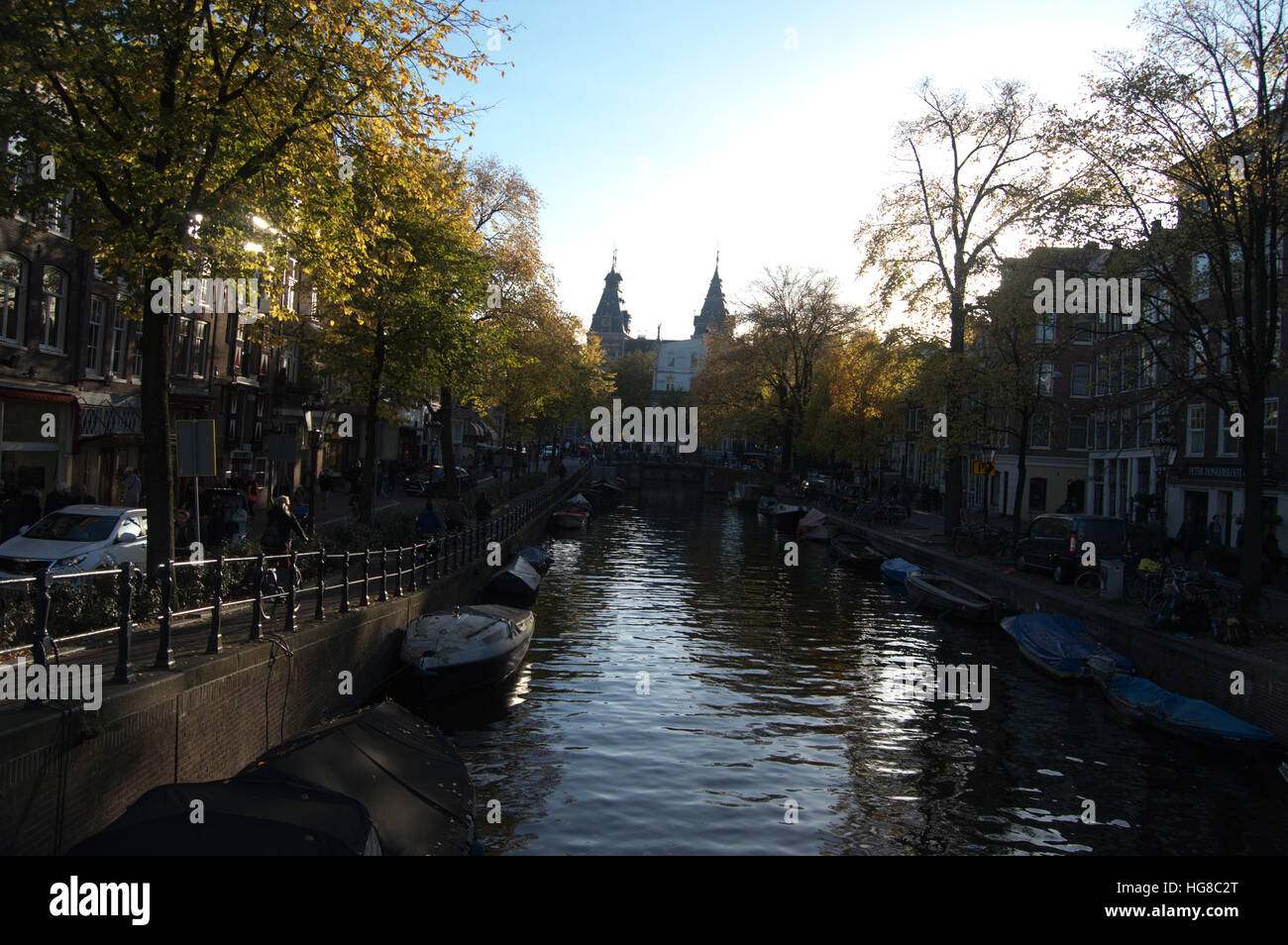 Amsterdam Canals With The Rijksmuseum In The Background Stock Photo Alamy amsterdam-canals-with-the-rijksmuseum-in-the-background-stock-photo-alamy