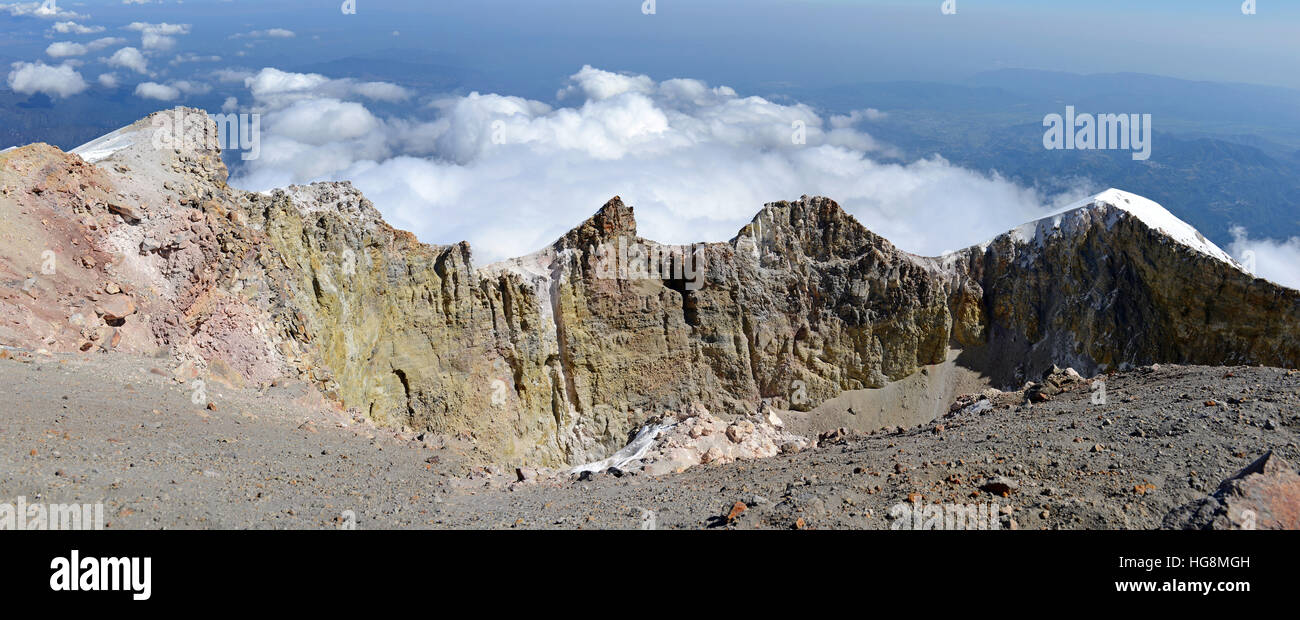 Alpine terrain with rock, snow and ice on Pico de Orizaba volcano, or Citlaltepetl, the highest mountain in Mexico Stock Photo