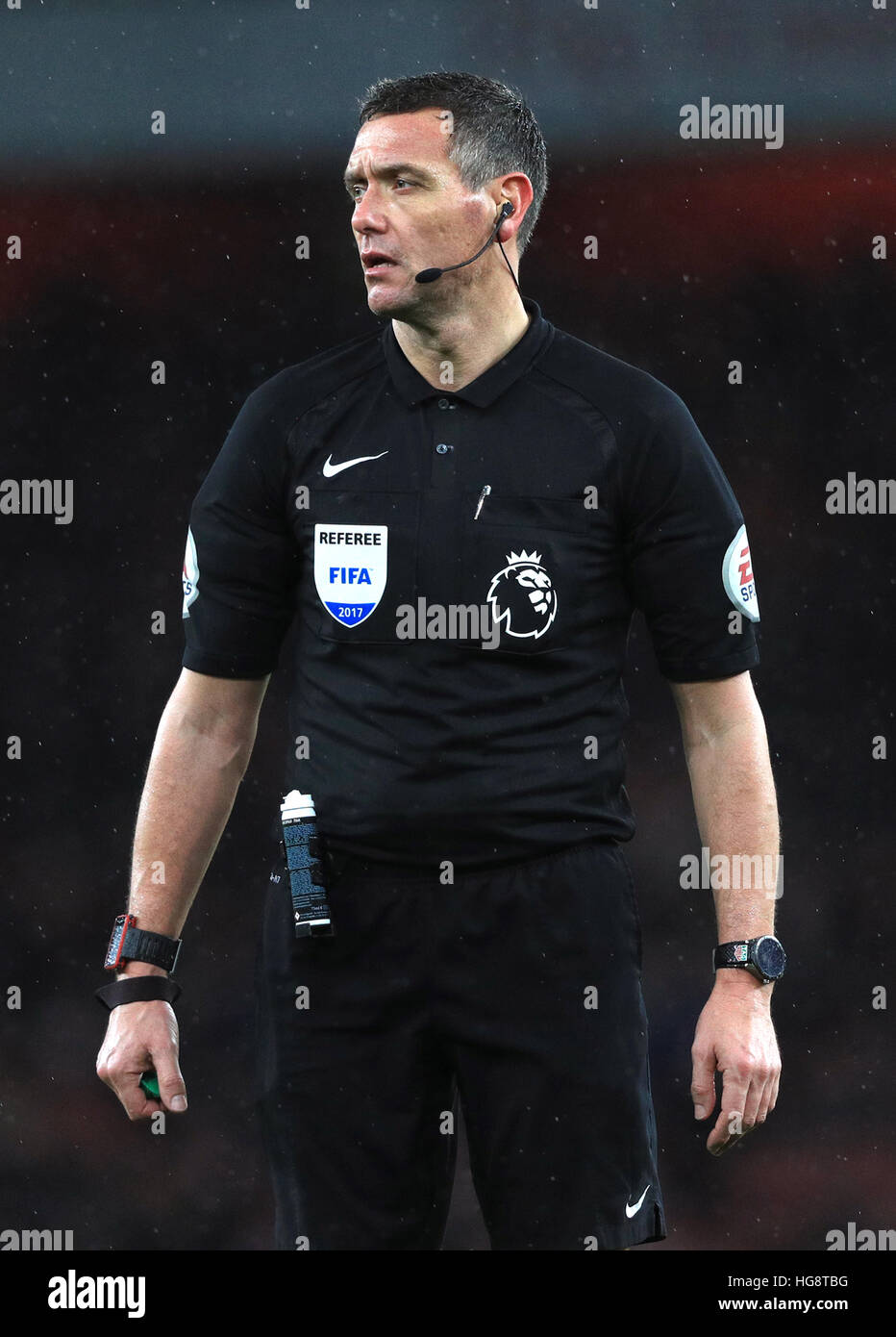Referee Andre Marriner Stock Photo Alamy