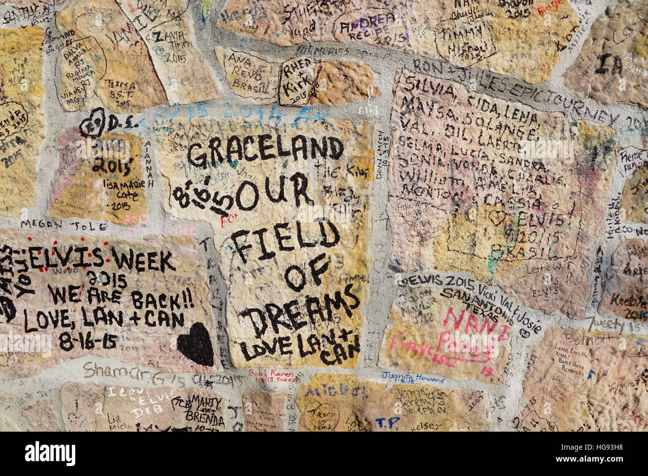 R&eacute;sultat de recherche d'images pour "Stone Wall Built at the front of Graceland"