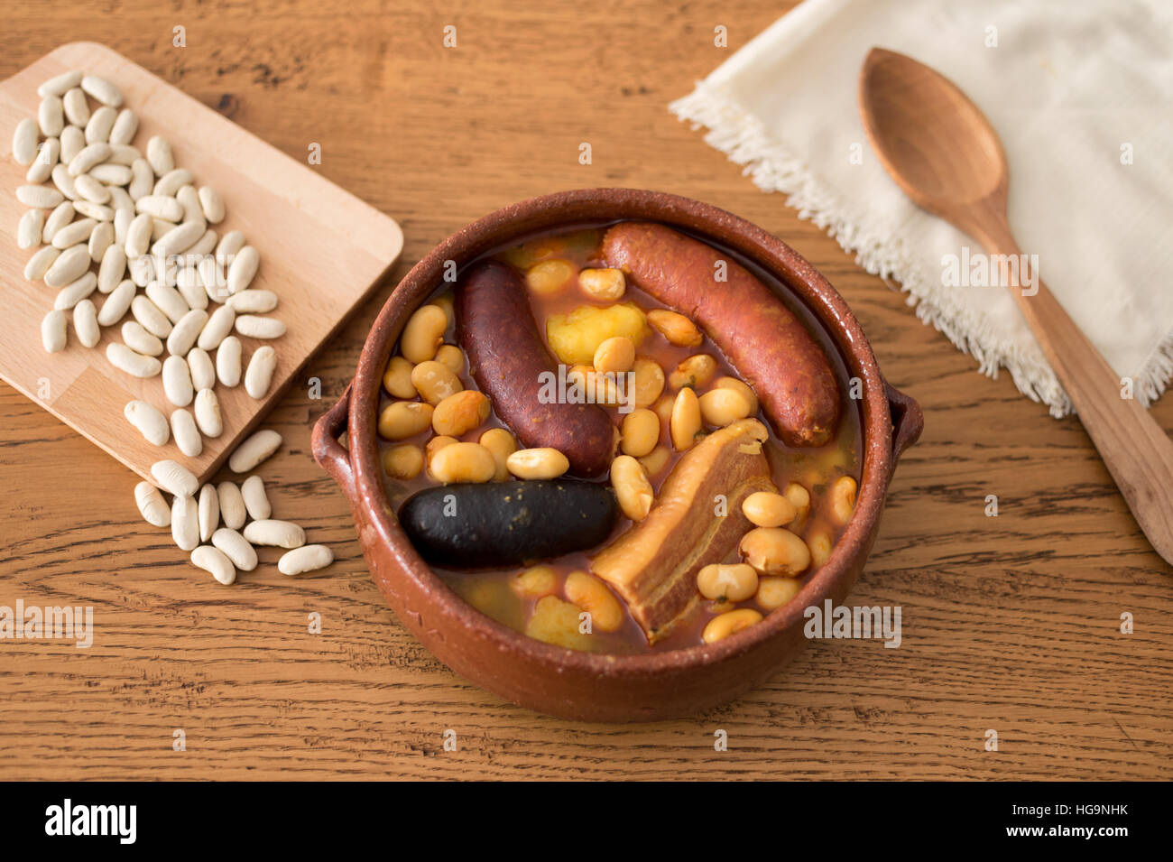 Fabada Asturiana (Asturian bean stew with bacon, sausage and blood sausage) Stock Photo