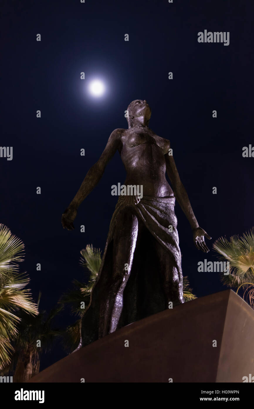 Fuengirola, Costa del Sol, Malaga Province, Andalusia, southern Spain.  Sculpture of  'Mediterranea' on waterfront promenade. Stock Photo