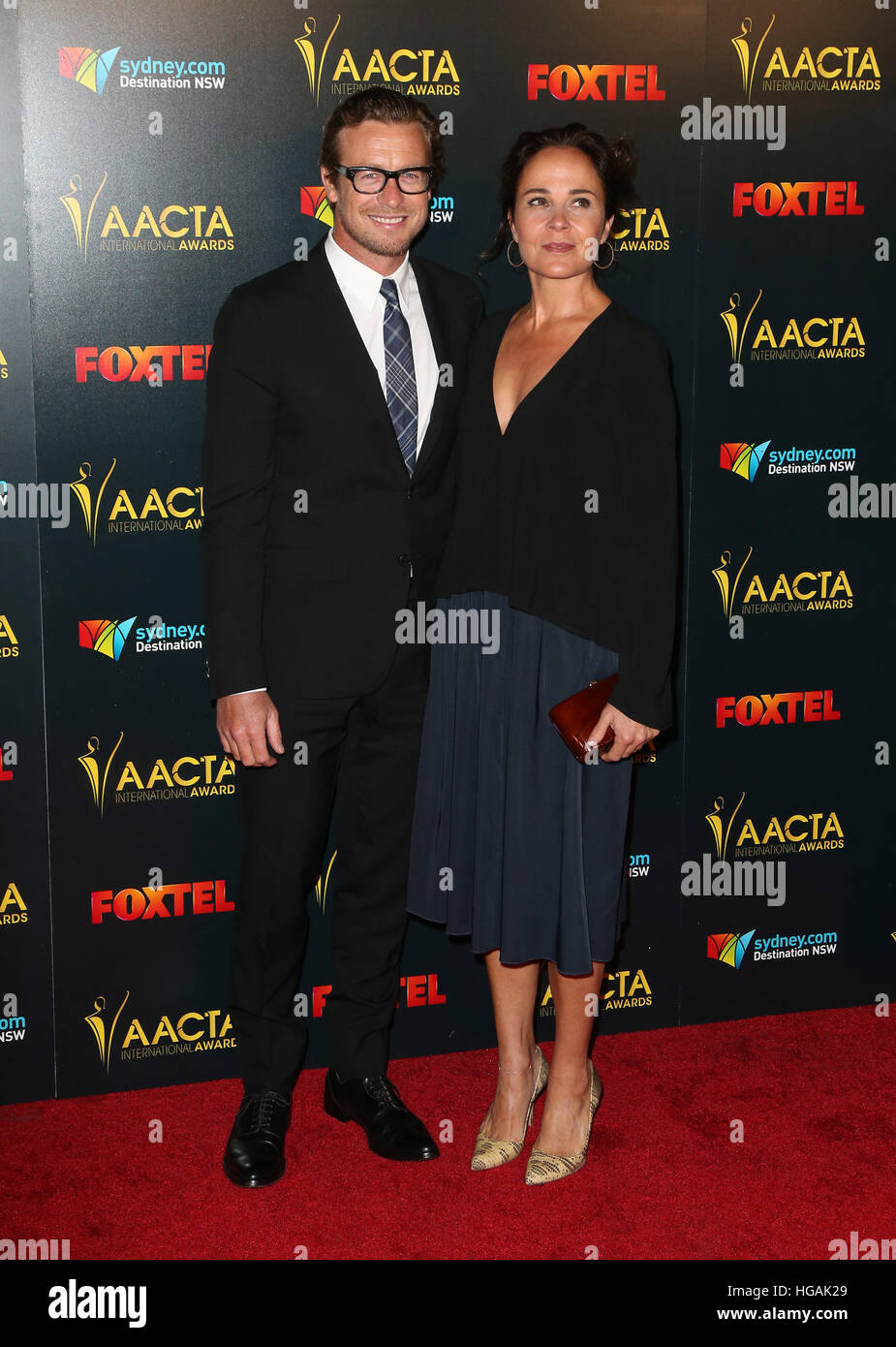 Simon baker and rebecca rigg hi-res stock photography and images - Alamy