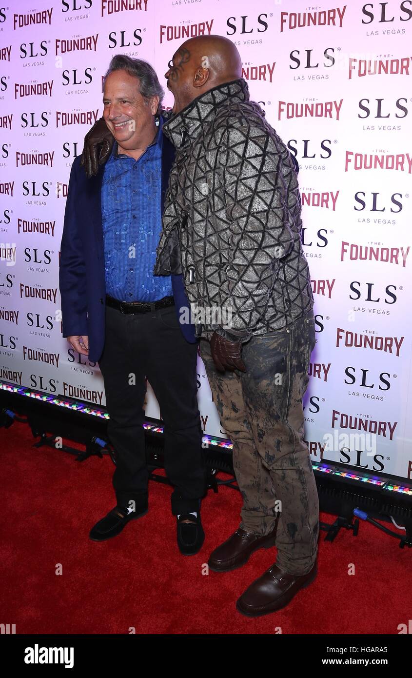 Las Vegas, NV, USA. 6th Jan, 2017. Jon Lovitz, Mike Tyson at arrivals for REUNITED Residency at THE FOUNDRY, SLS Las Vegas, Las Vegas, NV January 6, 2017. © MORA/Everett Collection/Alamy Live News Stock Photo