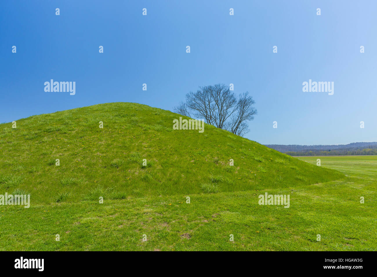 Seip Earthworks, where a civilization of early mound-building American ...