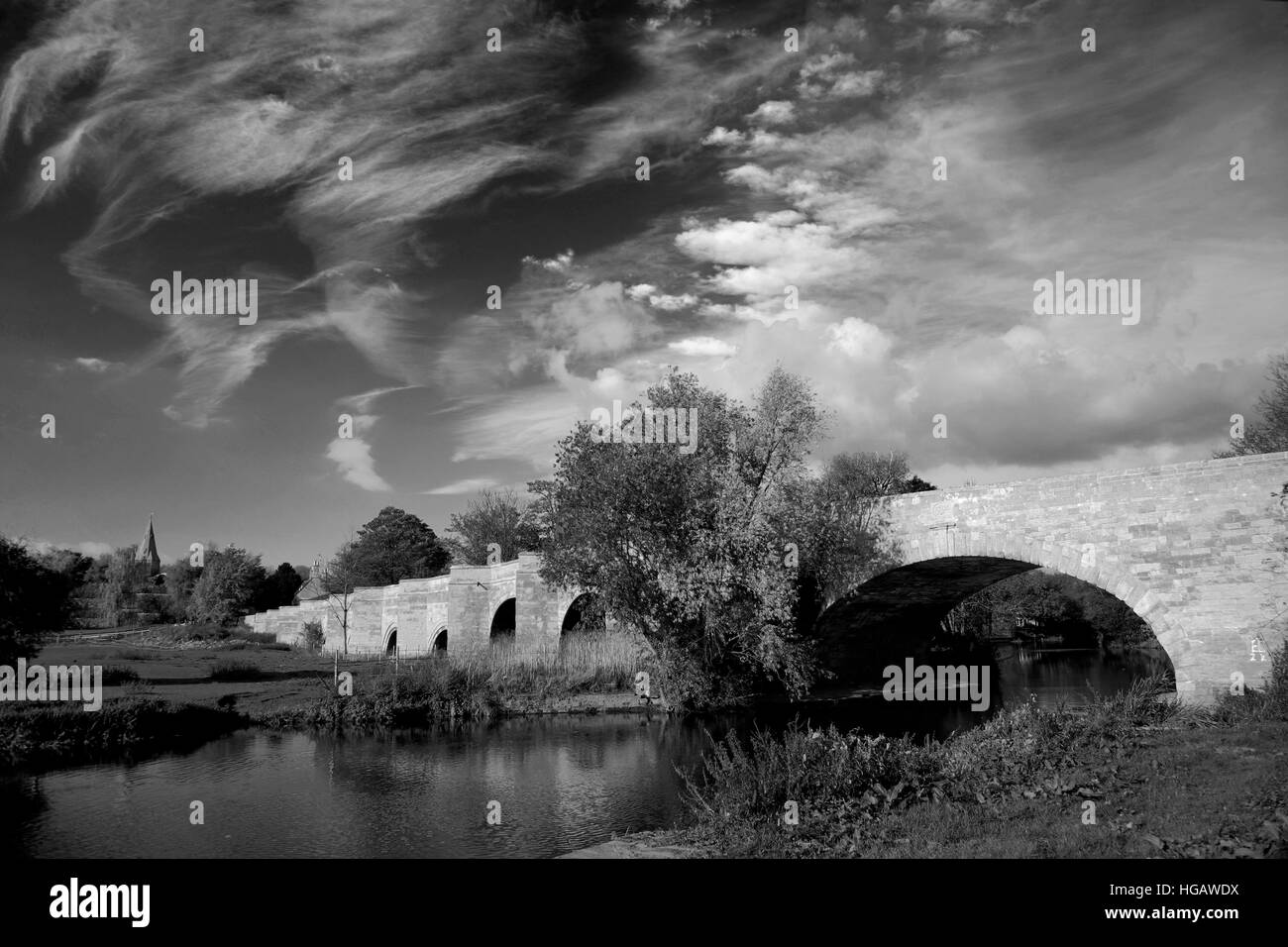 Summer, Stone Bridge, Wansford village, River Nene Valley, Cambridgeshire, England, UK Stock Photo