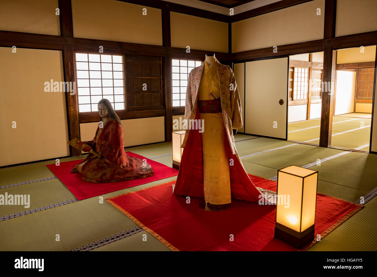 Kobe Dec 19 Princess Statue And Kimono Of Himeji Castle On