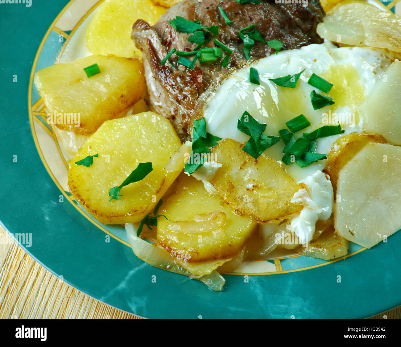 Bife a Portuguesa Steak and Egg Portuguese Style Stock Photo Alamy