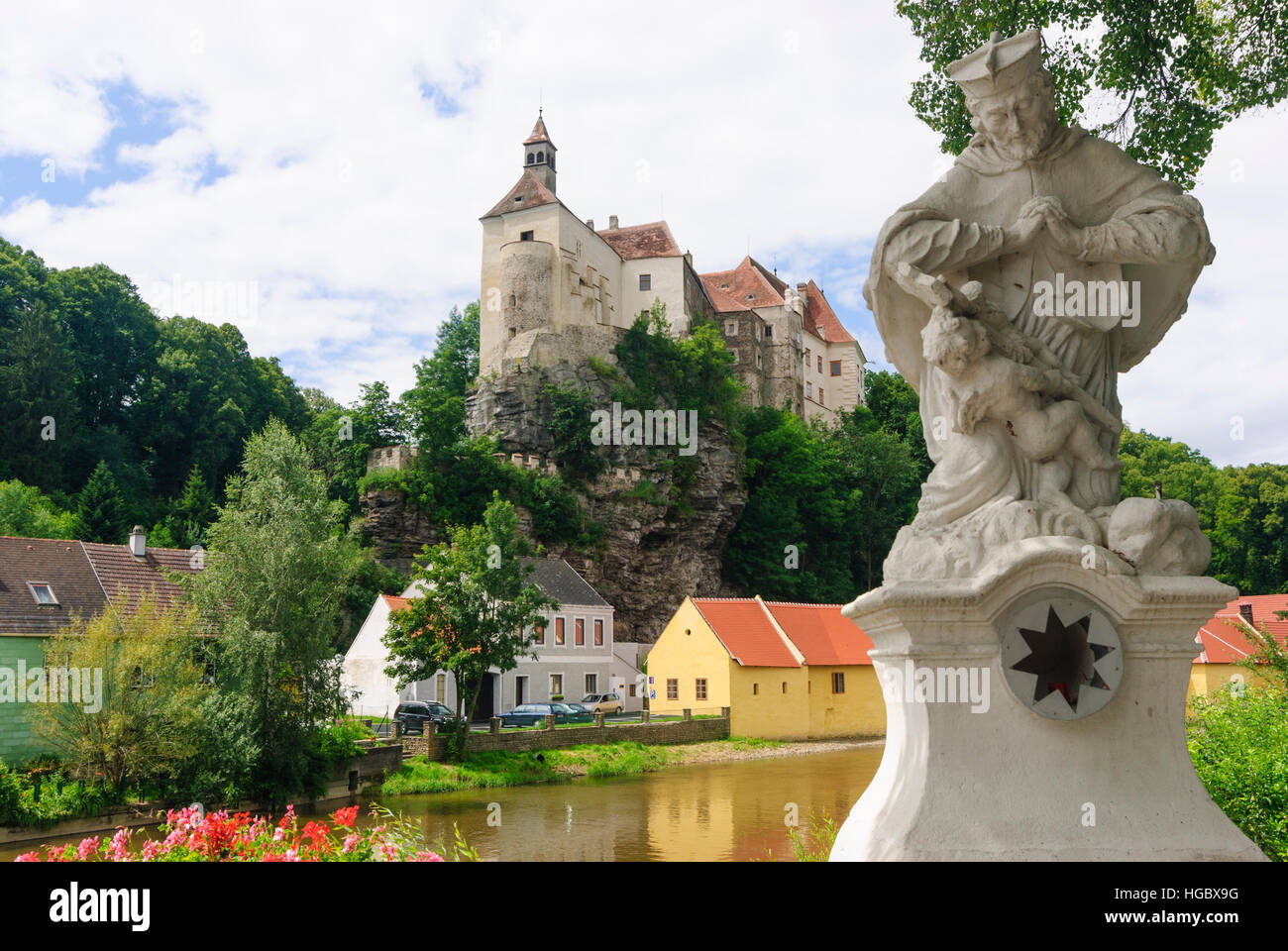 Raabs an der Thaya: Raab Castle over river Thaya, Waldviertel, Niederösterreich, Lower Austria, Austria Stock Photo