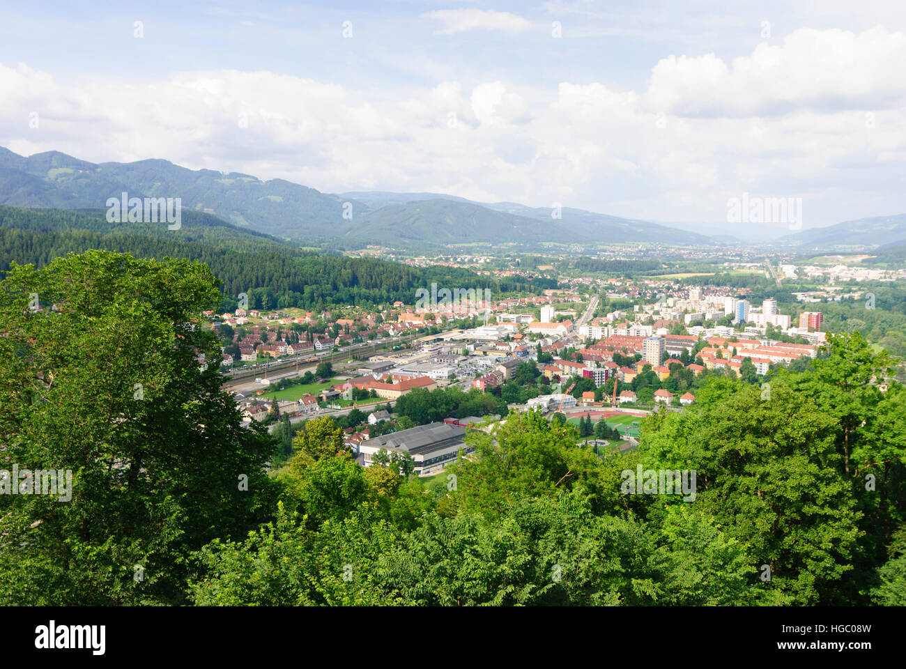 Kapfenberg: Kapfenberg in valley Mürztal, Obere Steiermark, Steiermark, Styria, Austria Stock Photo