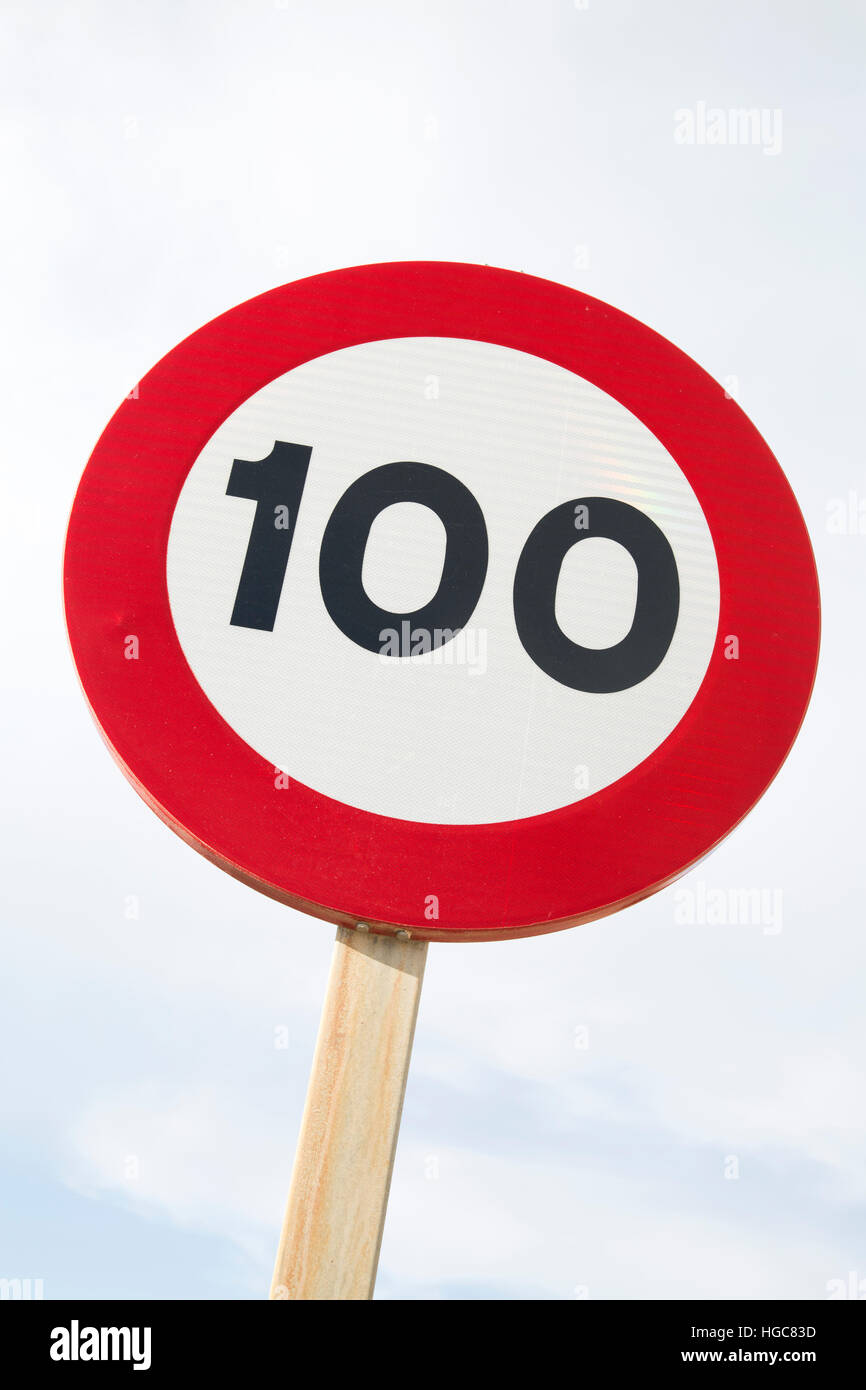 100 kilometer per hour speed hi-res stock photography and images - Alamy