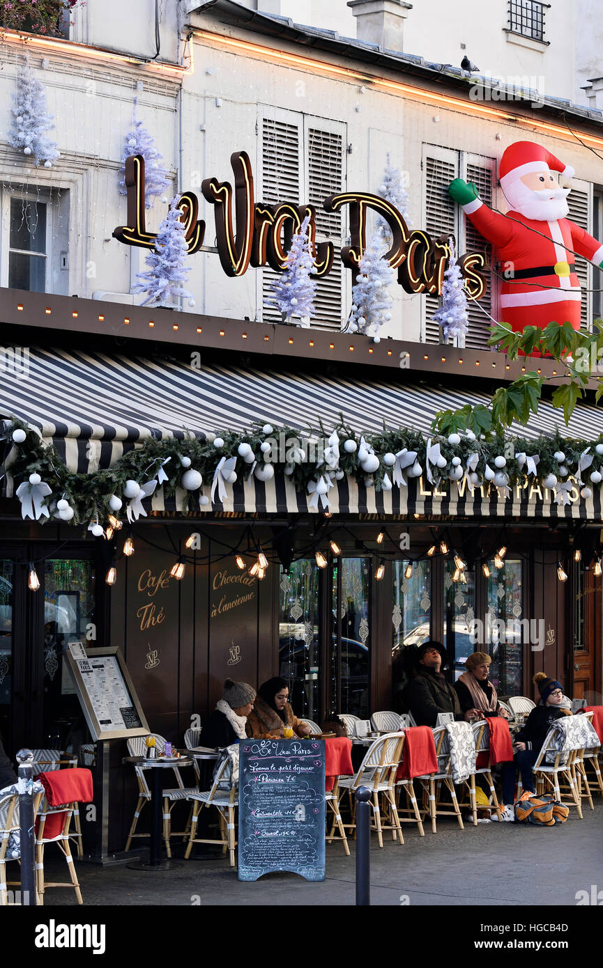 Café Le Vrai Paris, Montmartre, Paris, France Stock Photo