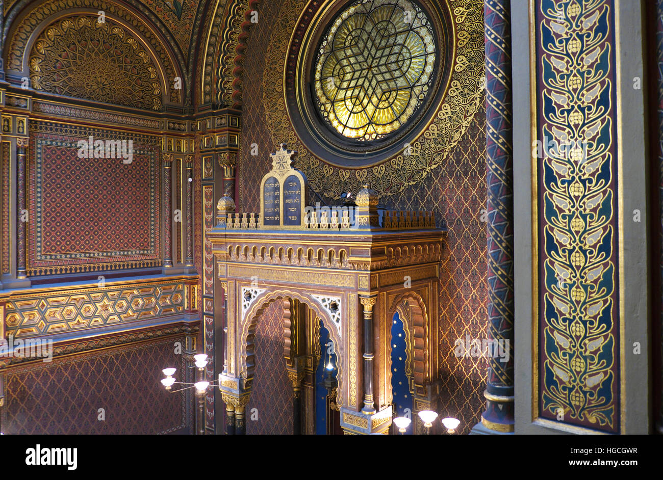 Interior of Spanish Synagogue, Prague Stock Photo - Alamy