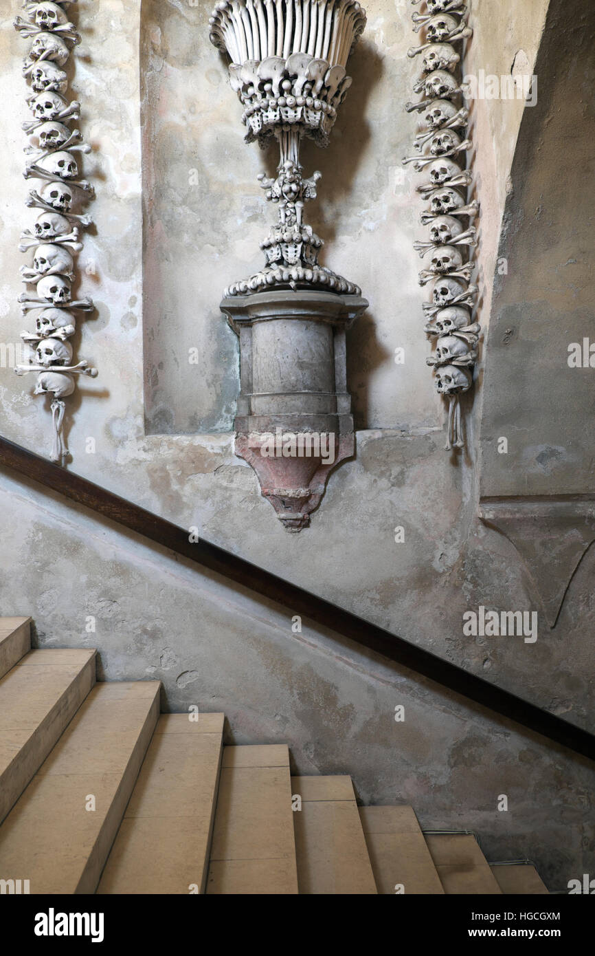 Sedlec Ossuary Bone Church Interior Kutna Hora Stock Photo Alamy sedlec-ossuary-bone-church-interior-kutna-hora-stock-photo-alamy