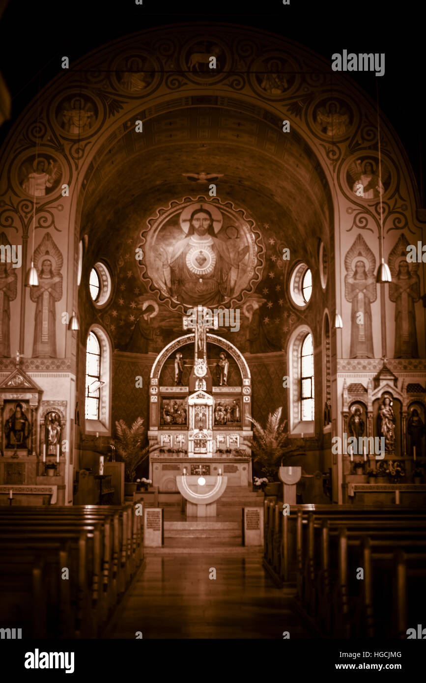 Church building interior hi-res stock photography and images - Alamy