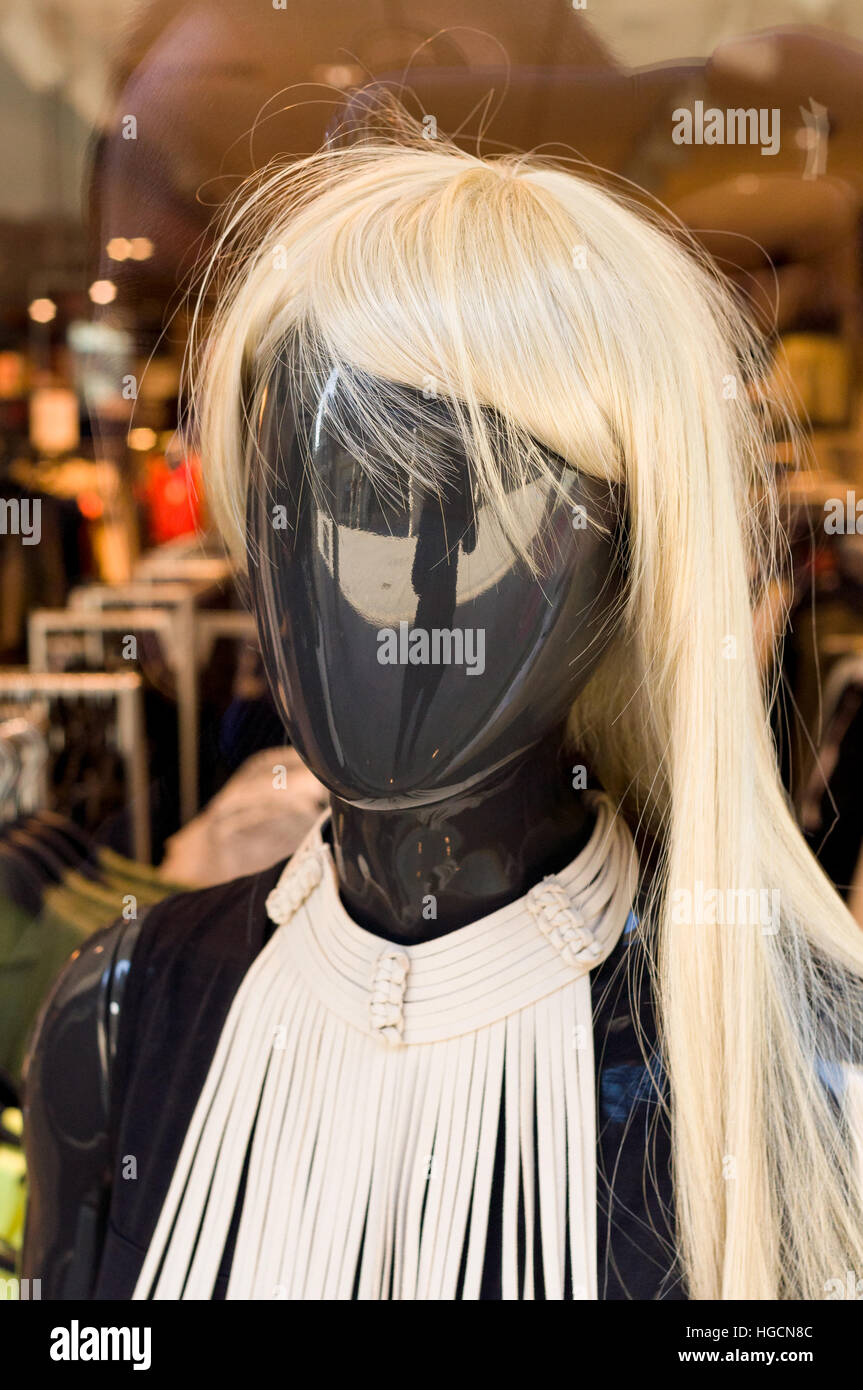 Shop mannequin or dummy Stock Photo Alamy