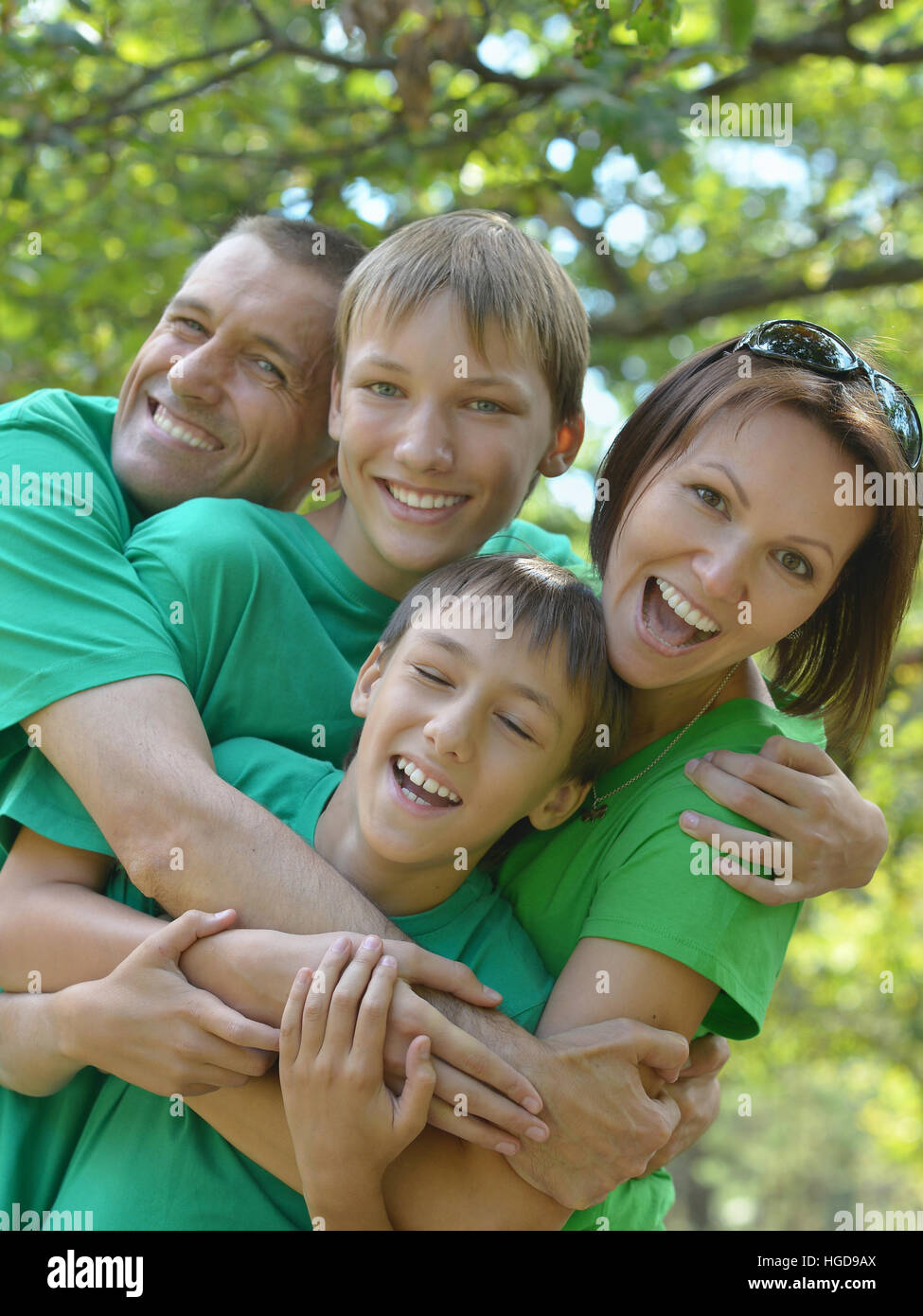 Big family posing hi-res stock photography and images - Alamy