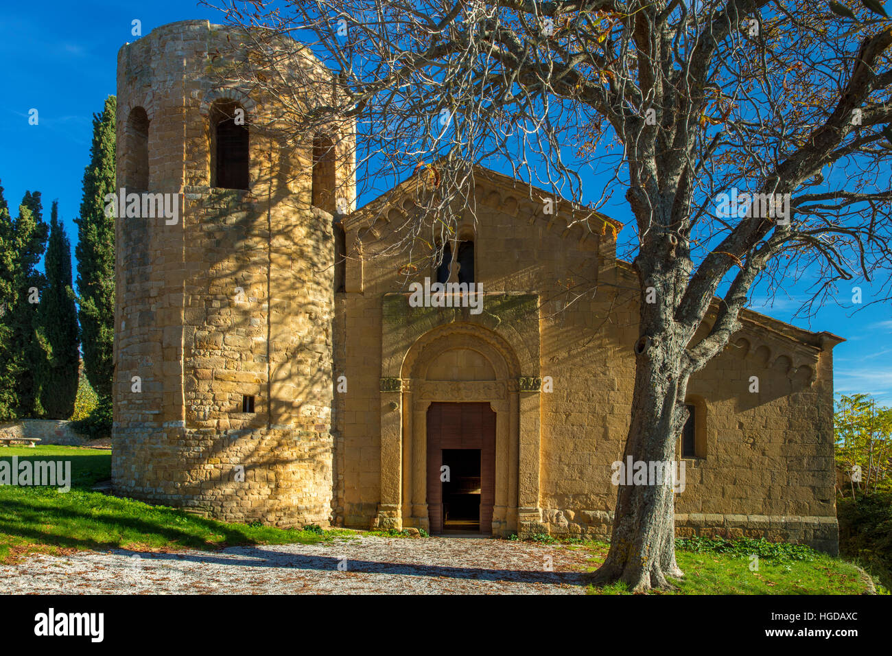 Ancient Pieve di Corsignano church (built 12 C), Pienza, Tuscany, Italy Stock Photo