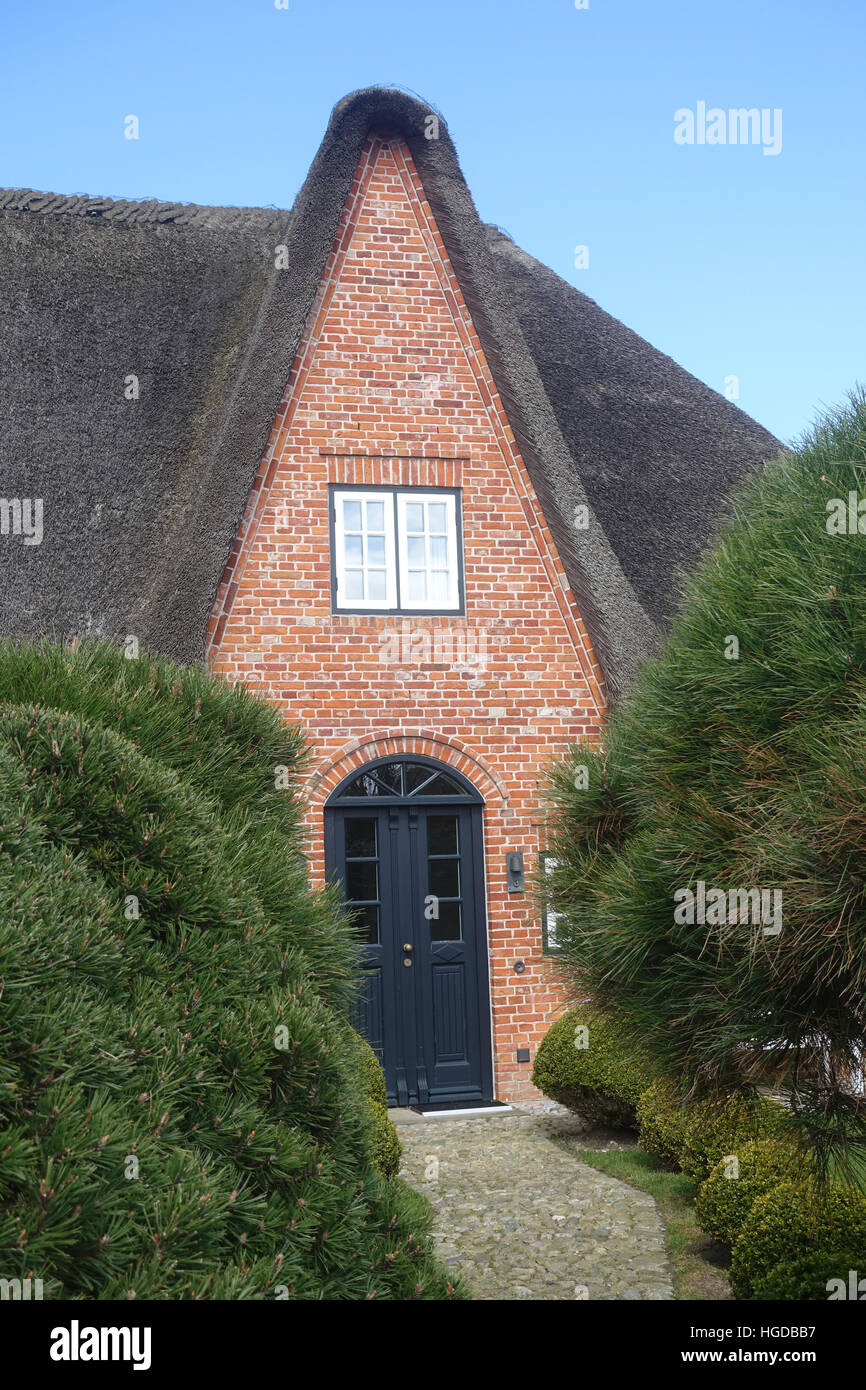 thatched roof house in Kampen, Sylt Stock Photo