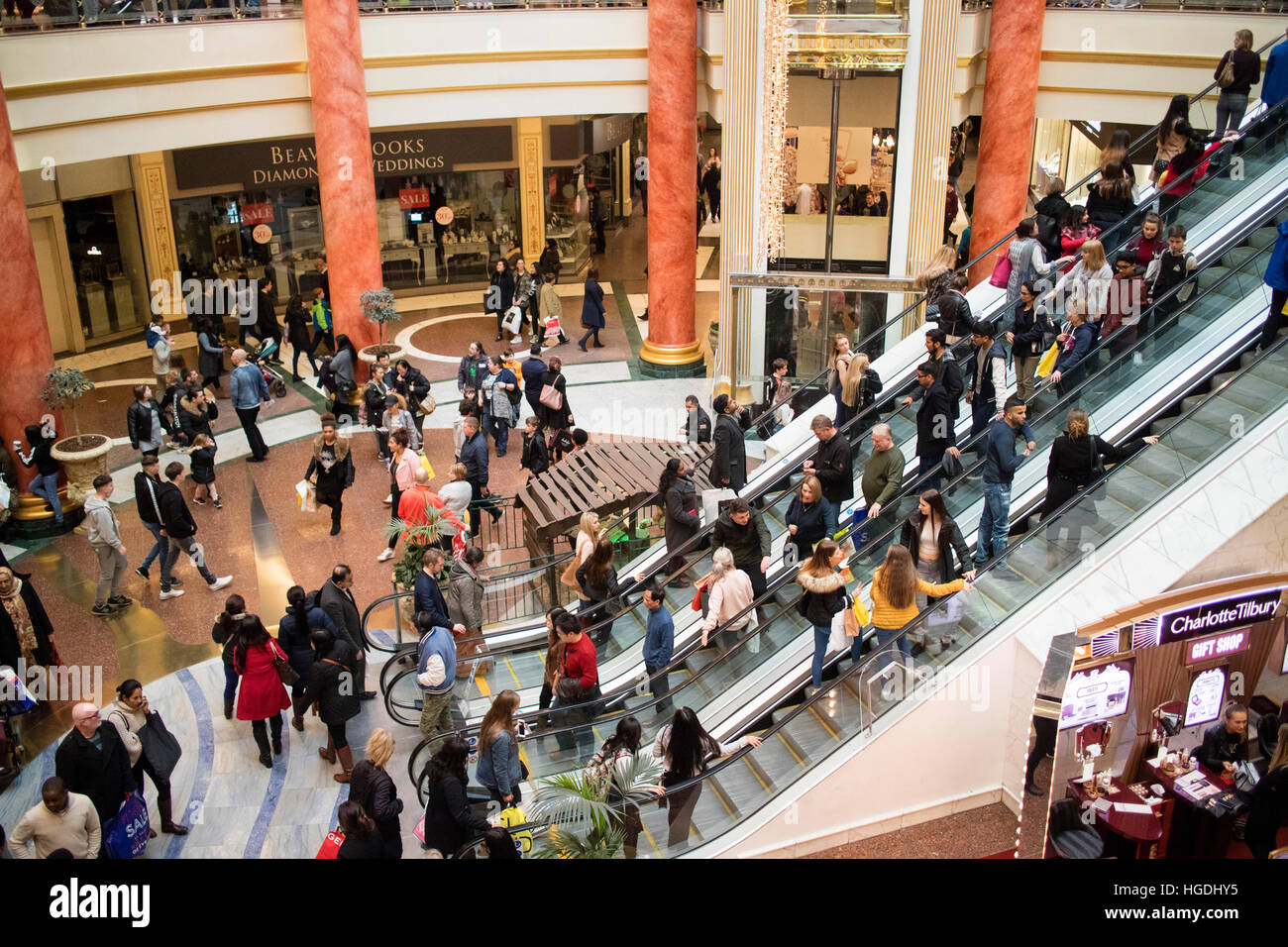 Shoppers at Selfridges Manchester Intu Trafford Park Stock Photo